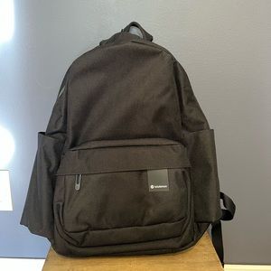 NWT Lululemon Command the Day Backpack 25L